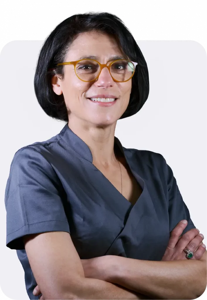 Nadia ROLLAND-HAKIKI - Dentiste